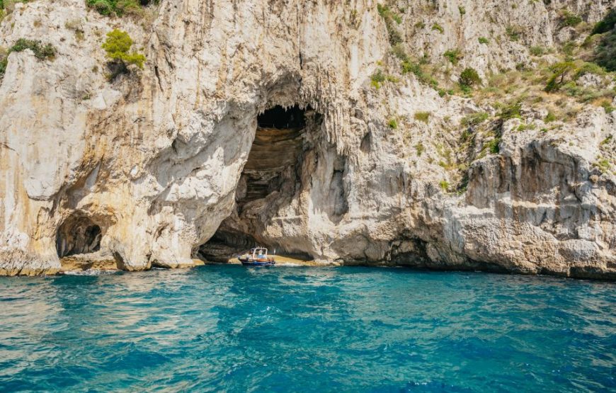 From Naples: Capri and Blue Grotto Day Tour