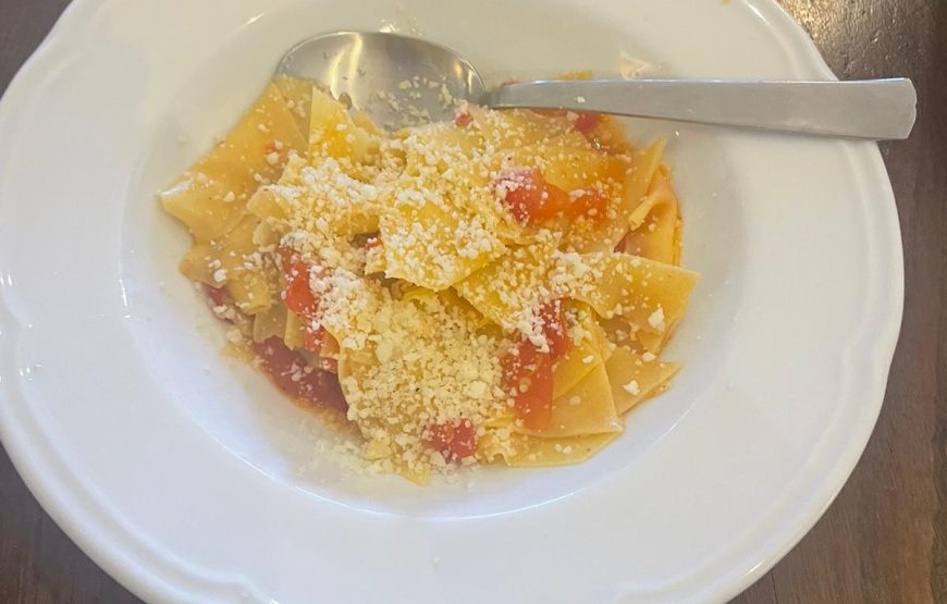 Pasta Making class in the vineyard with wine tasting in Rome countryside