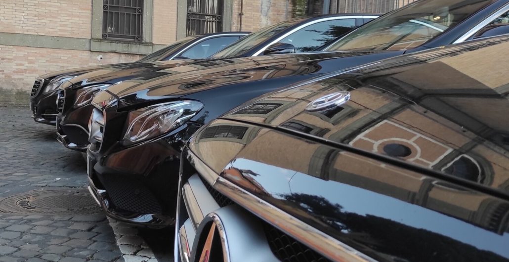 Private VIP transfer from Amalfi Coast to Rome in luxury vehicle