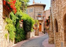 Assisi main square historic center Umbria tour
